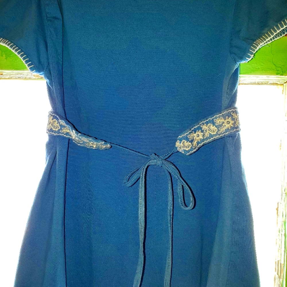 Pout - Picture 4 of 4